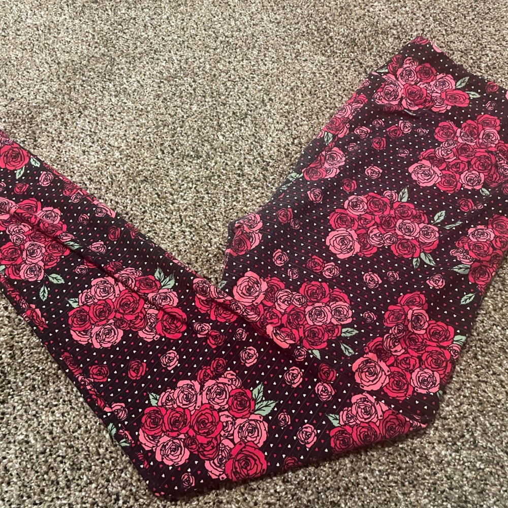 LulaRoe valentines leggings